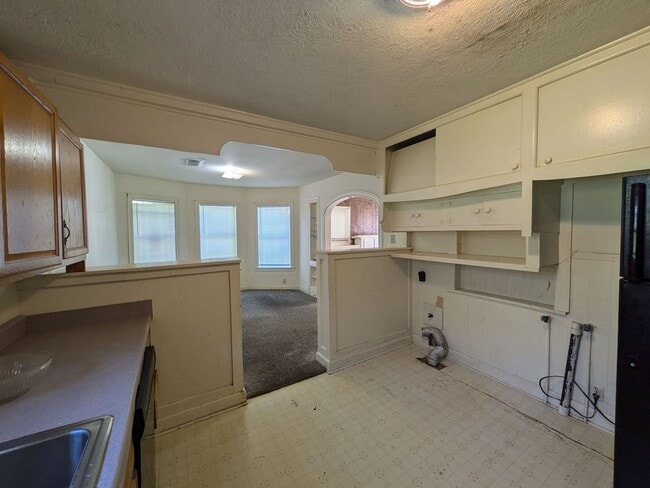 Building Photo - 4670 Maddox St