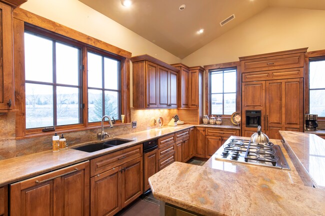 Building Photo - 1124 Heritage Dr