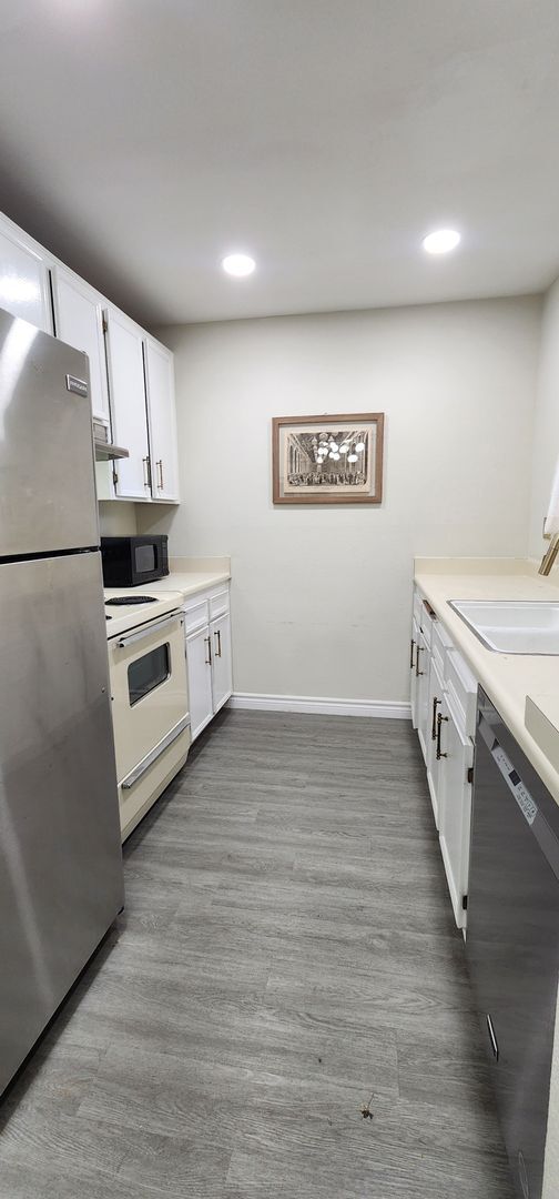 Building Photo - 2920 Briarwood Rd