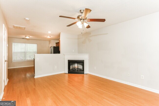 Building Photo - 241 Lossie Ln