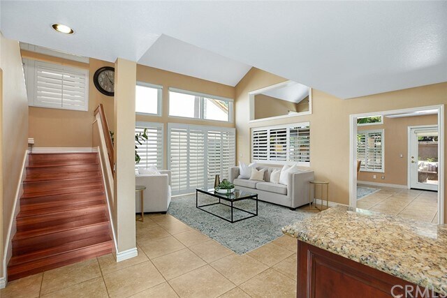 Building Photo - 23 Las Cruces