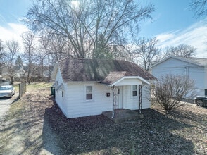 Building Photo - 1022 Greenleaf St