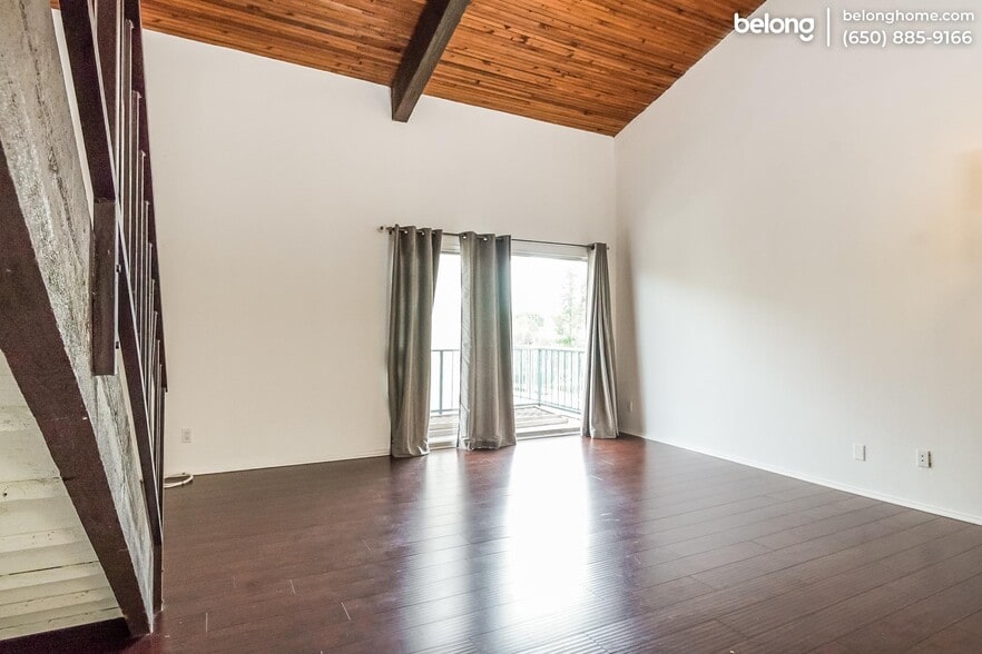 Building Photo - 5460 White Oak Ave
