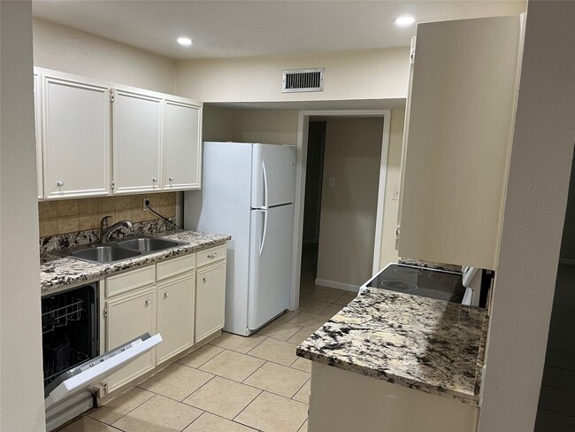 Building Photo - 6906 Gettysburg Dr