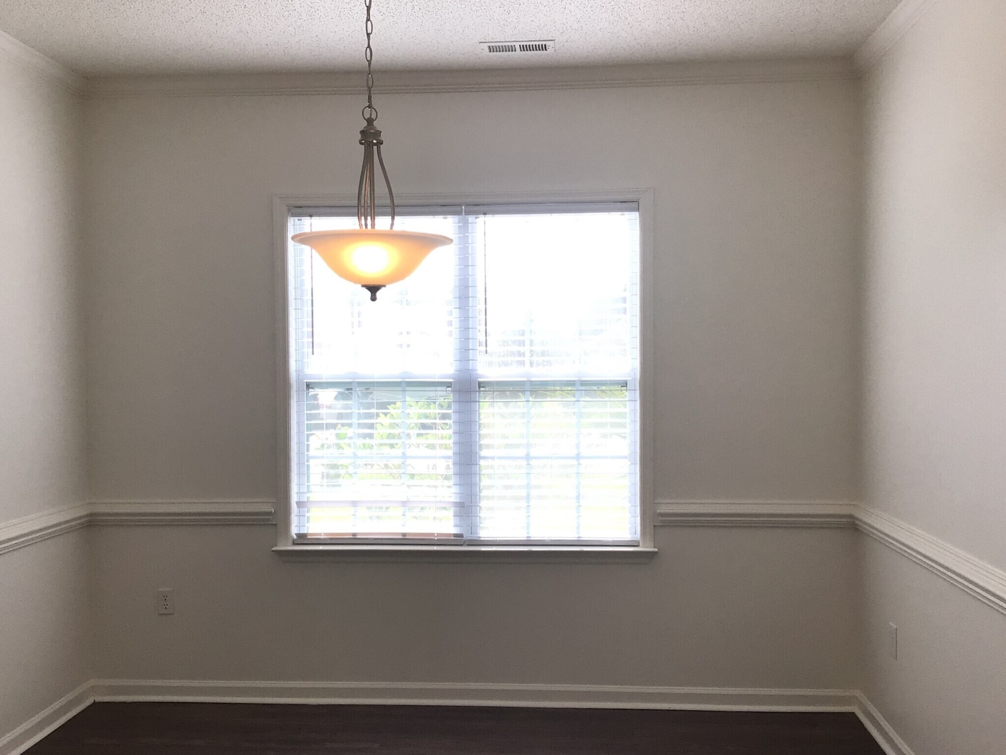 Building Photo - 5511 Kathleen Dr