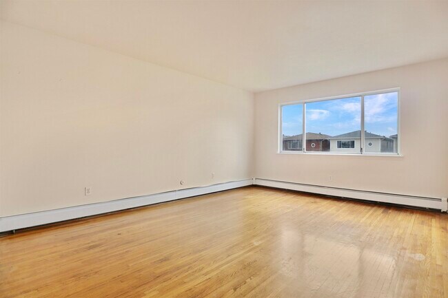 Building Photo - 711 Bergen St