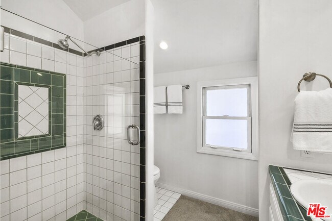Building Photo - 29355 Heathercliff Rd