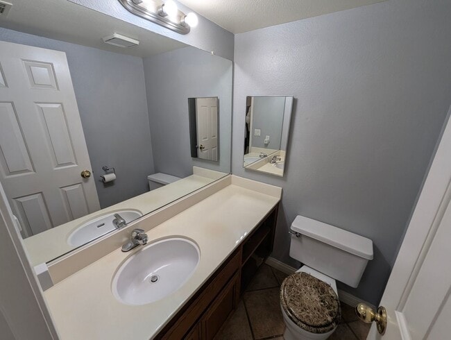 Building Photo - Spacious Bay Point 3/2.5 Home with Excelle...