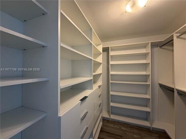 Building Photo - 17111 Biscayne Blvd