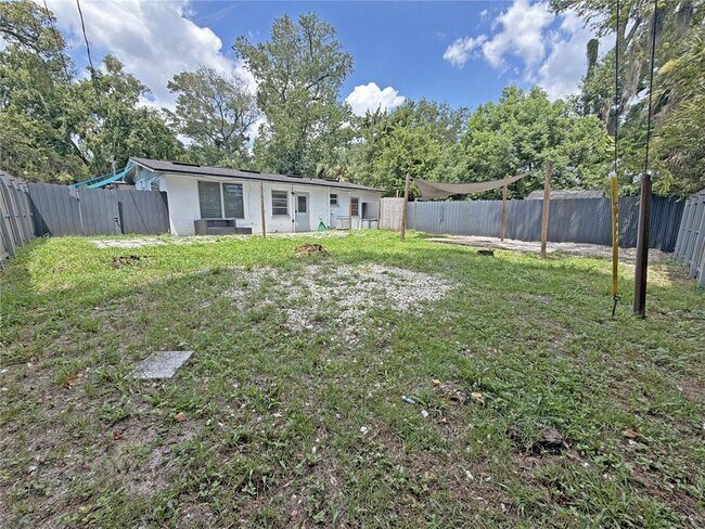 Building Photo - 126 Palm Dr