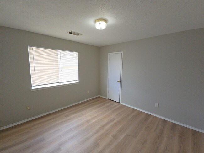 Building Photo - 21802 Westfield Ridge Dr