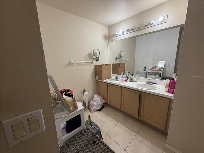 Building Photo - 13112 Meadowfield Dr