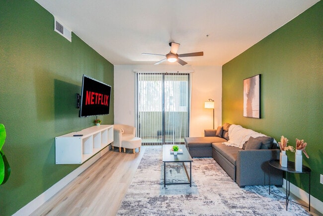 Building Photo - 6610 N 93rd Ave