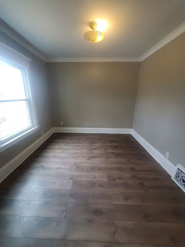 Building Photo - 2646 N 34th St