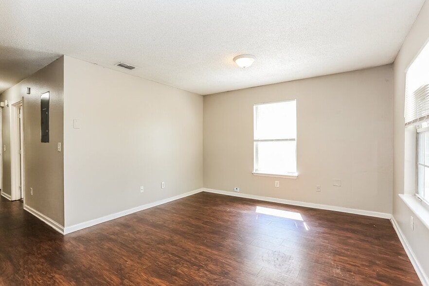 Building Photo - 2268 W 44th St