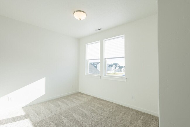 Building Photo - Brand New Home in an Amenity Filled Neighborhood