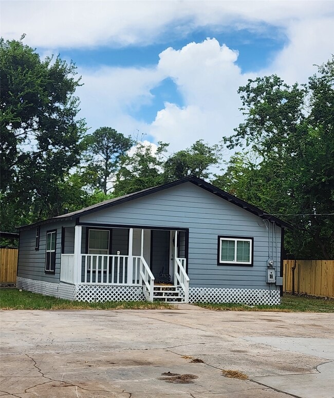 Building Photo - 6203 Hoffman St