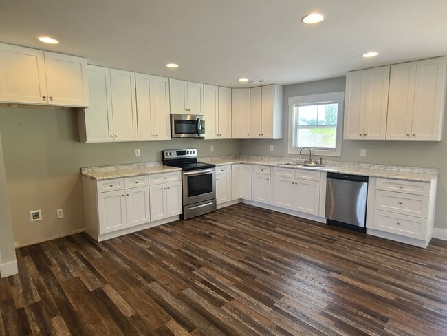 Building Photo - Vinemont/Cullman Area