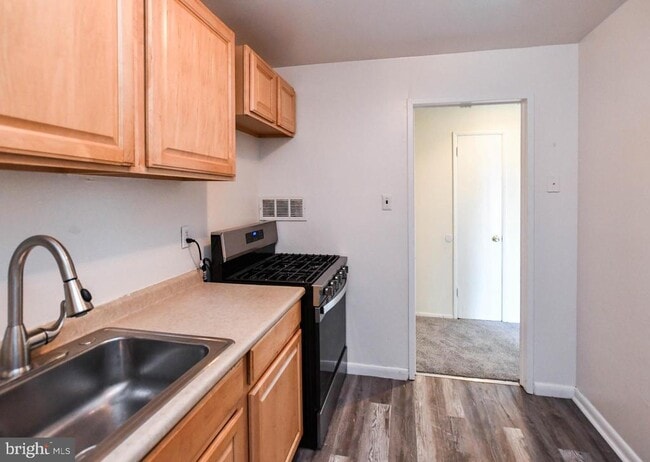 Building Photo - 7174 Donnell Pl