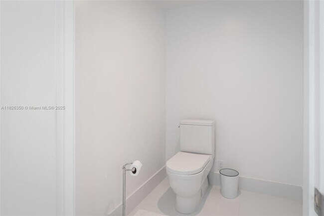 Building Photo - 330 Sunny Isles Blvd
