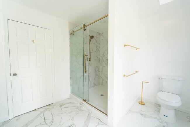 Building Photo - Fabulous Home in Aquia Harbor