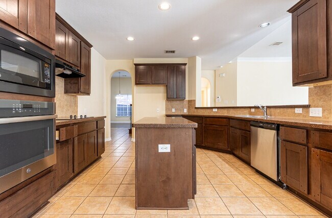 Building Photo - 818 Penstemon Trail