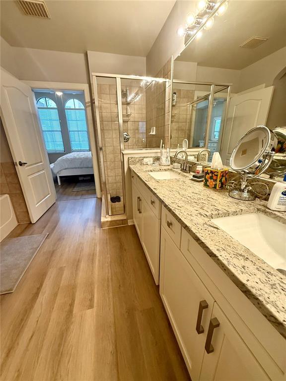 Building Photo - 515 Mirasol Cir