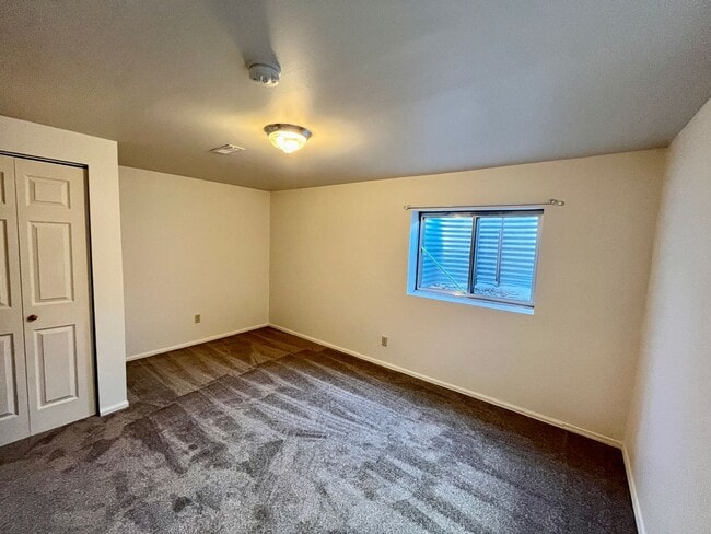 Building Photo - Beautiful 3 Bedroom Home in Sundown