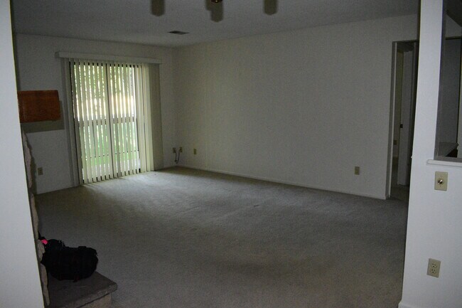 Building Photo - 10970 W Florida Ave