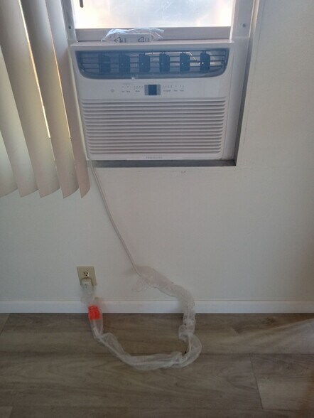 Building Photo - 7732 Chapman Ave