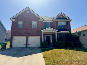 Building Photo - This beautiful 4-bedroom, 2.5-bath home Move-in ready and is waiting for you!