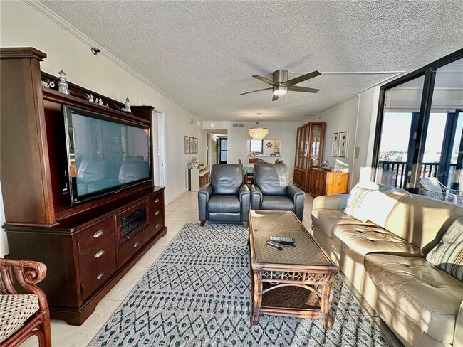 Building Photo - 15462 Gulf Blvd