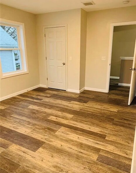 Building Photo - 99 Parnell St