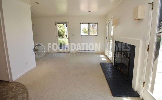 Building Photo - Charming 1BD/1BA in Mill Valley - Bay View...