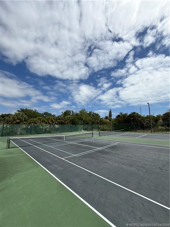 Building Photo - 1561 NE 12th Terrace