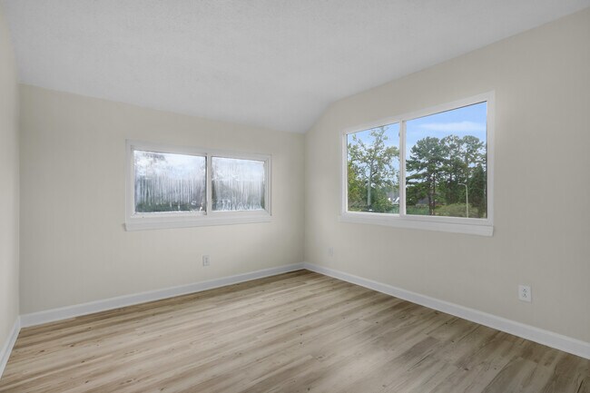Building Photo - 125 Pirates Rd