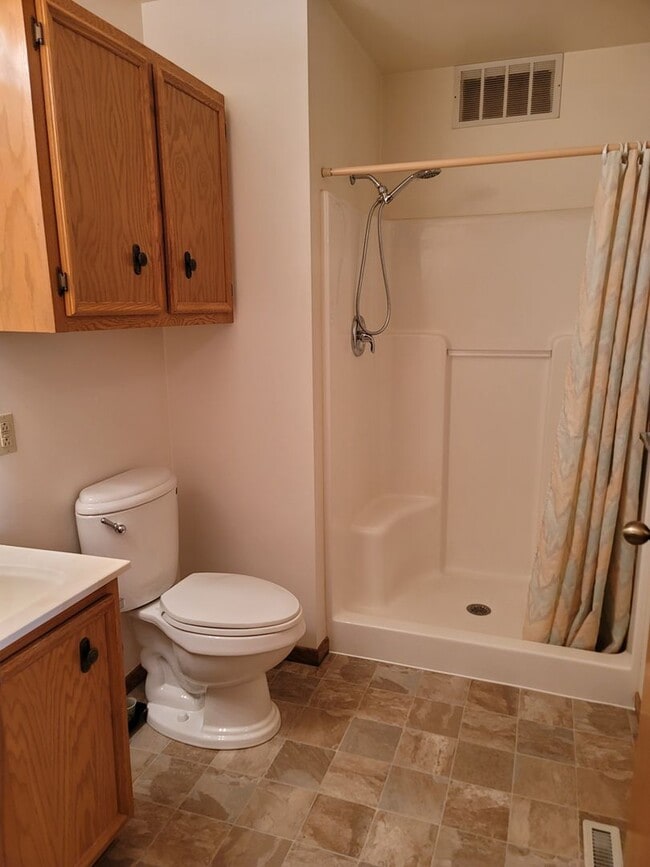 Building Photo - 1831 Rapids St