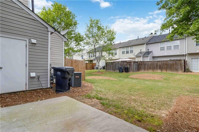 Building Photo - 13300 Morris Rd