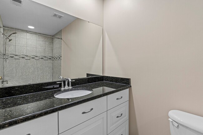 Building Photo - 118 Saddle Chase Ln