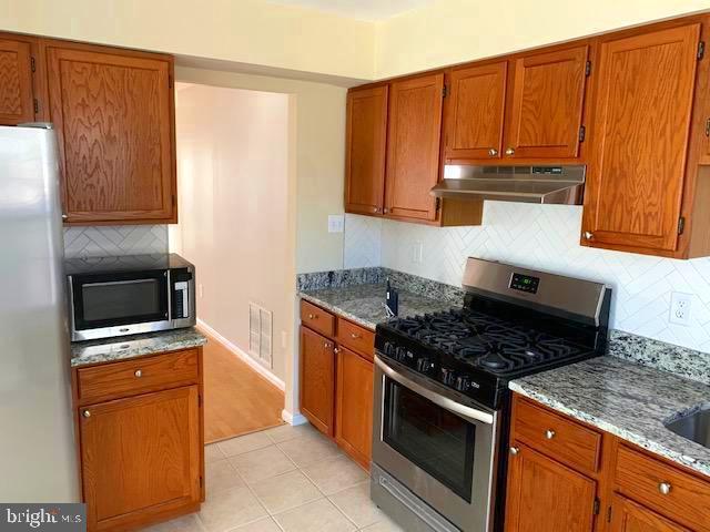 Building Photo - 4216 Fox Lake Dr