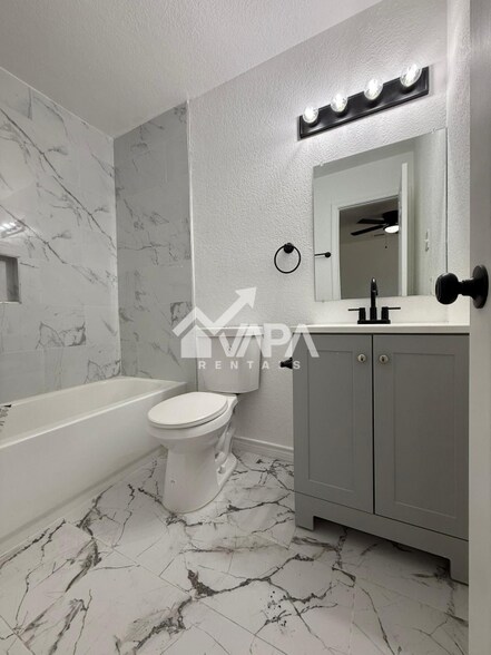 Building Photo - 9034 Oceanview Dr