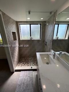 Building Photo - 15535 Miami Lakeway N