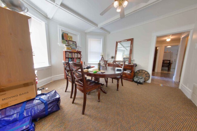 Building Photo - 3111 Portis Ave