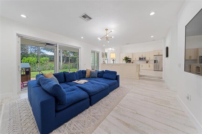 Building Photo - 15799 Menton Bay Ct