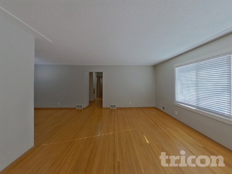 Building Photo - 2606 65th Ave N