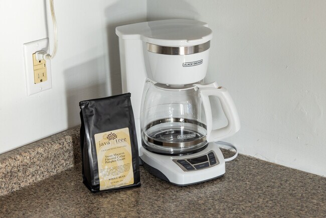 Building Photo - 9 Prospect St