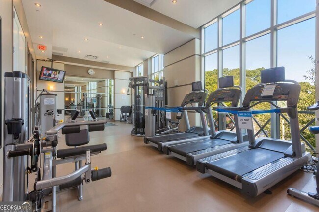 Building Photo - 1820 Peachtree St NW