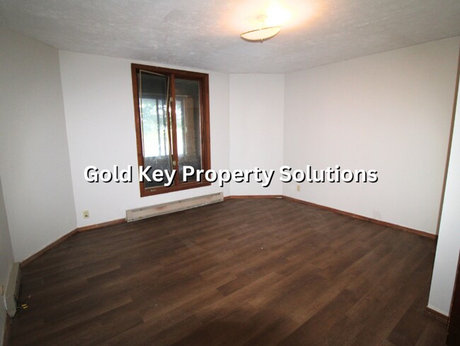 Building Photo - 517-519-519 Wheeling Ave