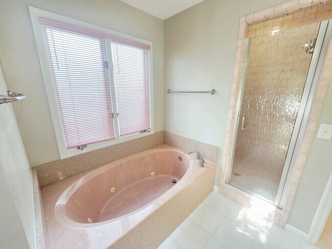 Building Photo - 6548 Mink Dr