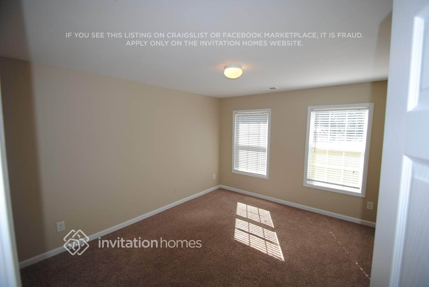 Building Photo - 5372 Heyward Pl SW